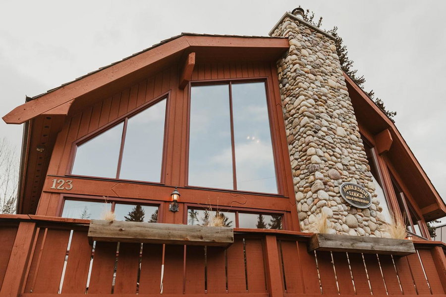Ambleside Lodge Bed & Breakfast, Canmore, Canada