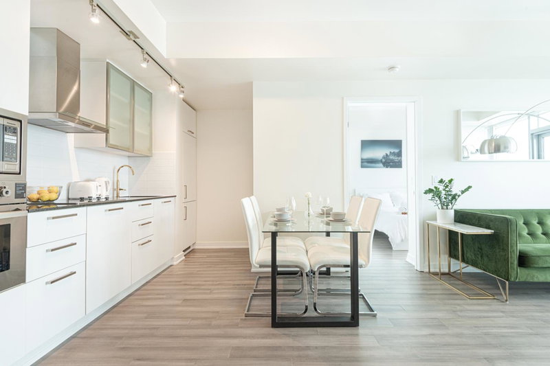 Beautiful Luxurious Modern Condo With Breathtaking Views, Toronto, Canada