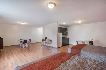 Motel Bo-Camrose, AB, Camrose, Canada