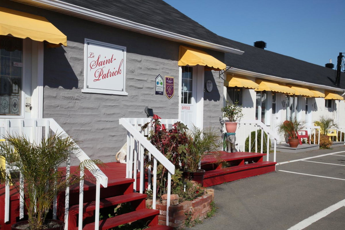 Hotel · Motel Appartements le Saint-Patrick, Sainte-Flavie