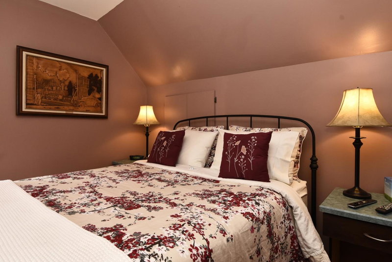 Phoenix House B&B, Stettler, Canada