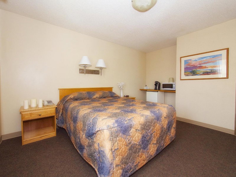 Best Maple Inn - Drayton Valley, Drayton Valley, Canada
