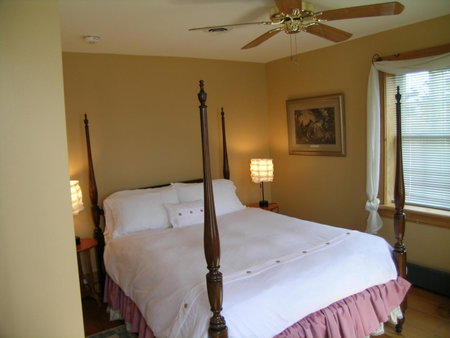 Emilyville Inn, Campbellford, Canada
