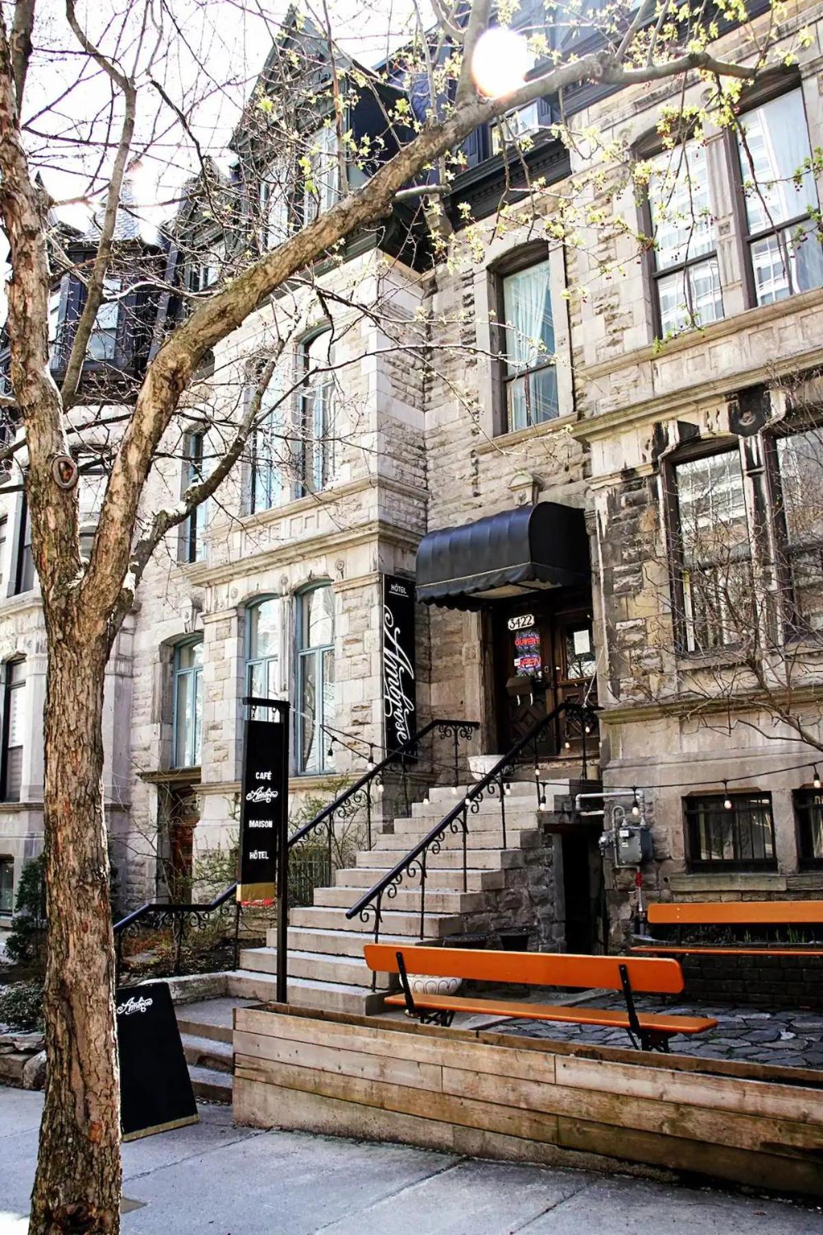 Ambrose House & Cafe - SELF CHECK-IN GUESTHOUSE, Канада