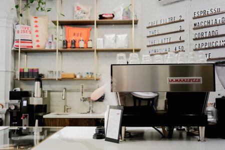 Ambrose House & Cafe - SELF CHECK-IN GUESTHOUSE, Montréal, Kanada