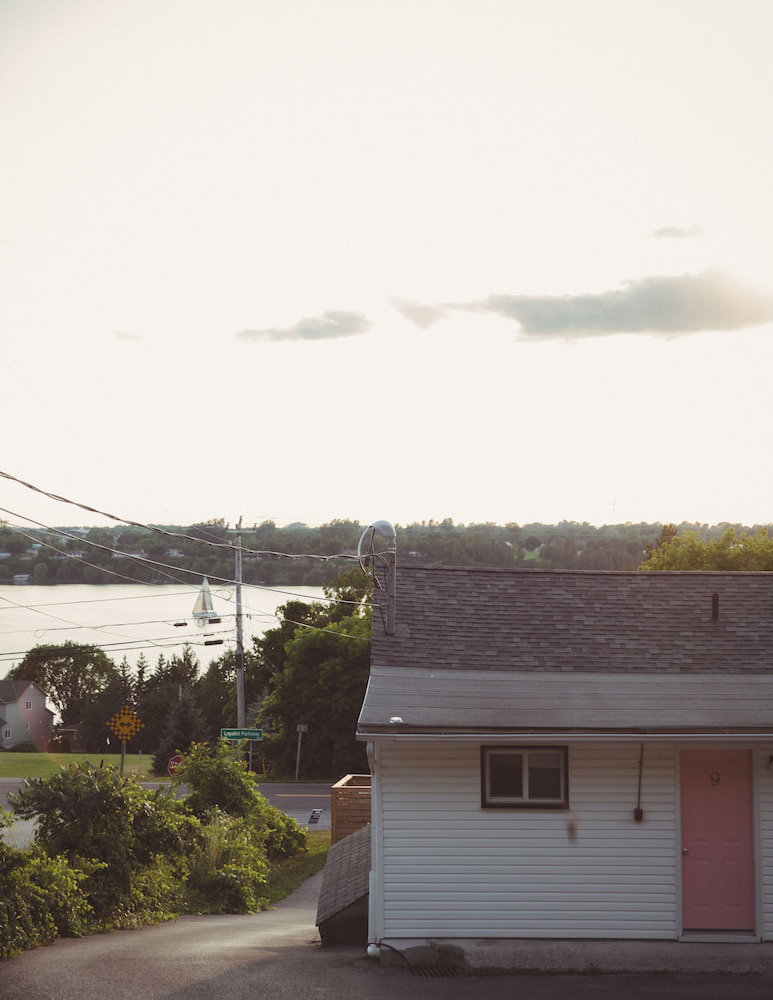 The June Motel, Canada