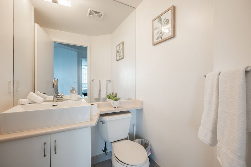 RivetStays - The Neptune, Toronto, Canada
