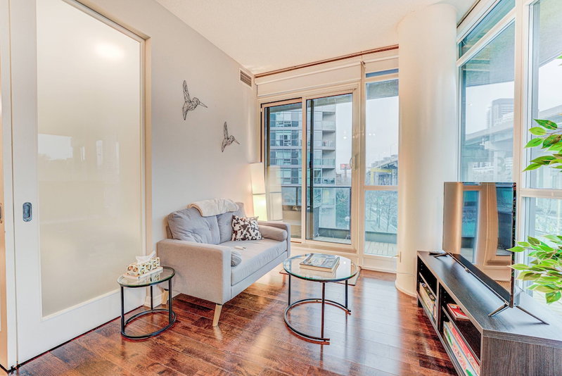 RivetStays - The Neptune, Toronto, Canada