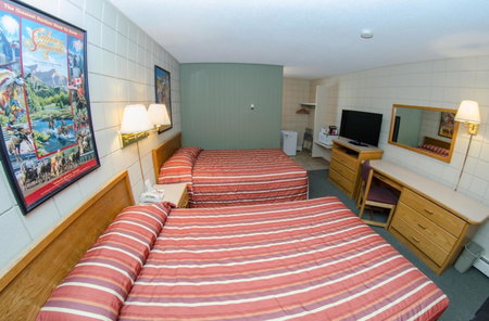 Plains Motel, Brooks, Canada