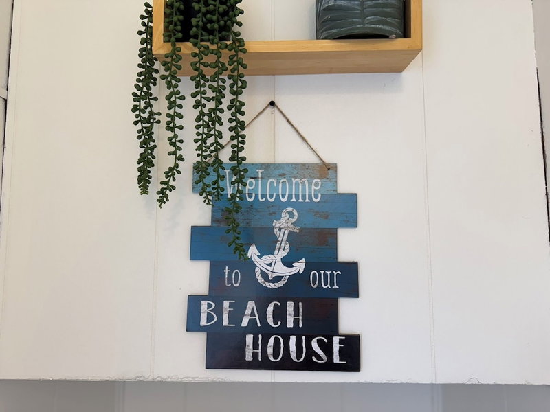Sunrise BnB with Free Parking, Toronto, Канада