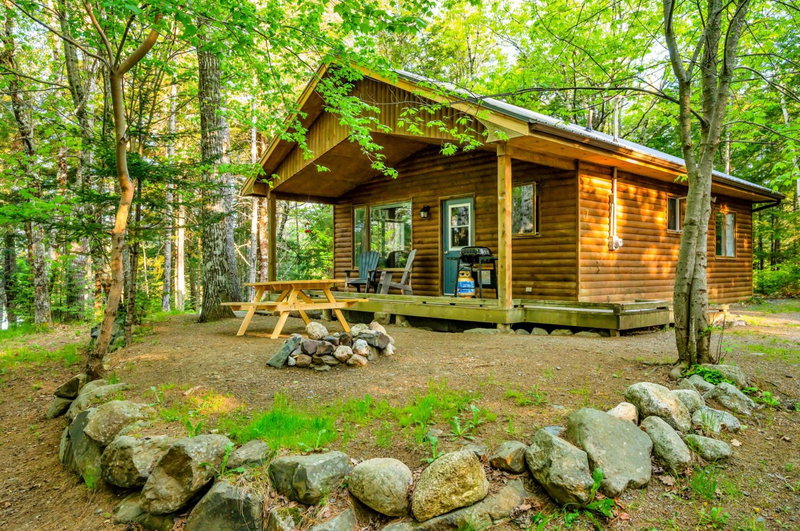 Mersey River Chalets a nature retreat, Caledonia, Canada