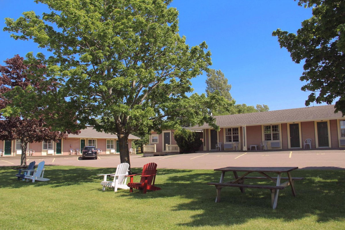 Silverwood Motel, Canadá
