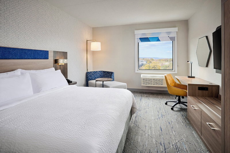 Holiday Inn Express Hamilton Upper James by IHG, Hamilton, Canada