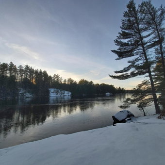 Blue Spruce Bed and Breakfast Muskoka, Gravenhurst, Канада