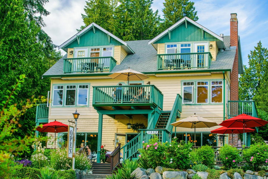Bonniebrook Lodge, Gibsons, Canada