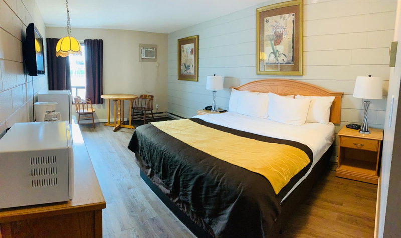 Armstrong Inn, Armstrong, Canada