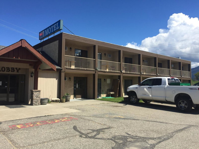 Armstrong Inn, Armstrong, Canada