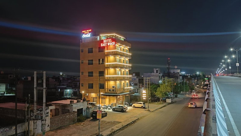 Hotel East Wood Amritsar, Amritsar, India