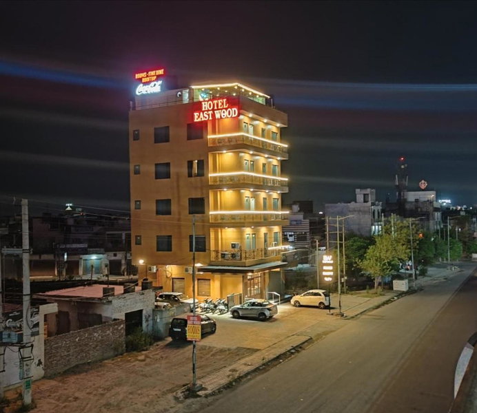 Hotel East Wood Amritsar, Amritsar, India