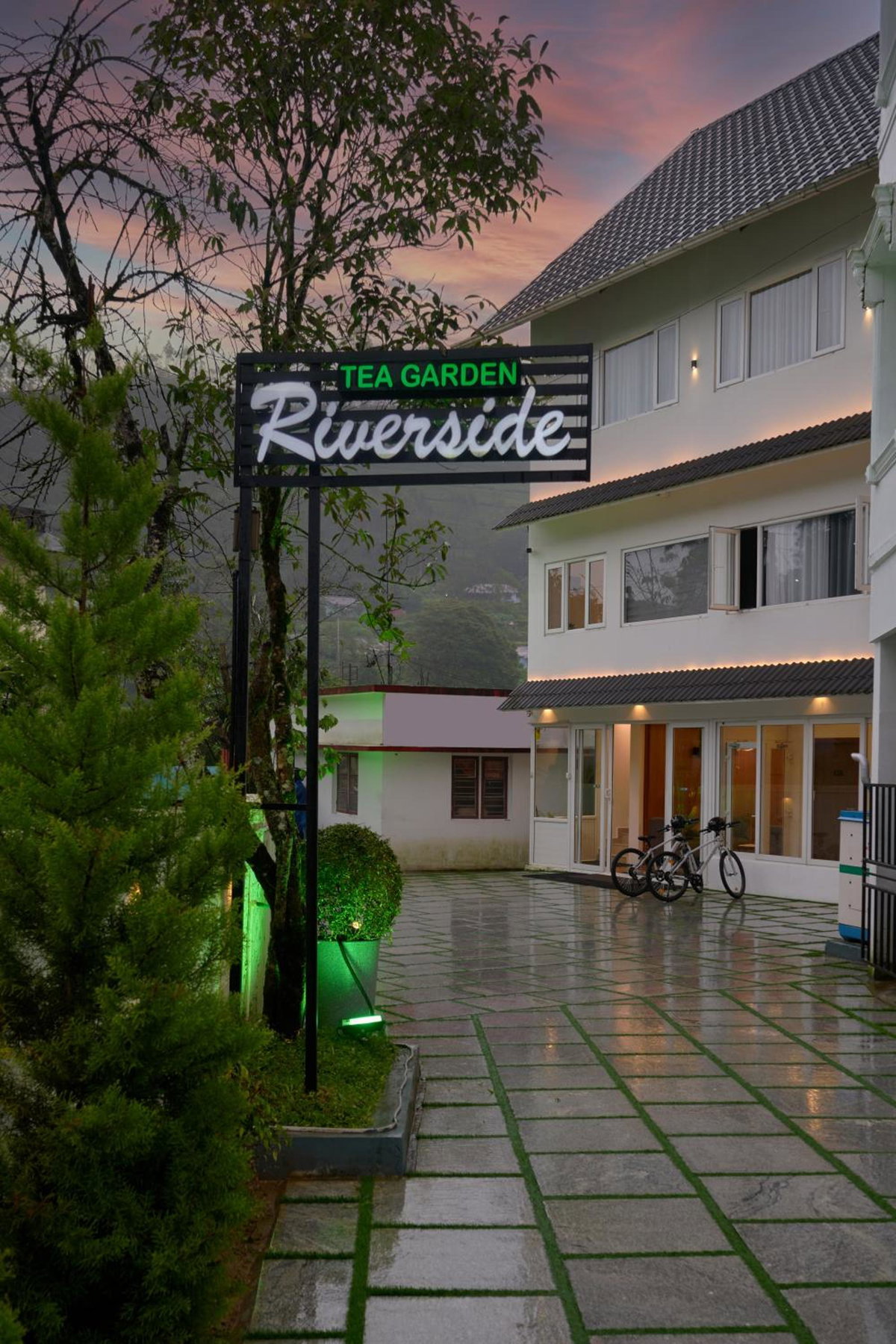 Hotel · Tea Garden Riverside, Munnar
