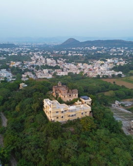 Titardi Garh- 18th Century Castle Homestay, Udaipur, Inde