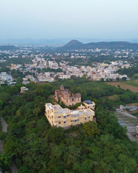 Titardi Garh- 18th Century Castle Homestay, Udaipur, Inde