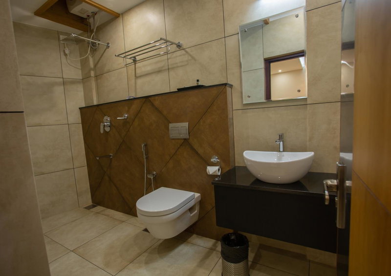 Hasco Tower Business Hotel Stay close to Palakkad junction railway station, Palakkad, India