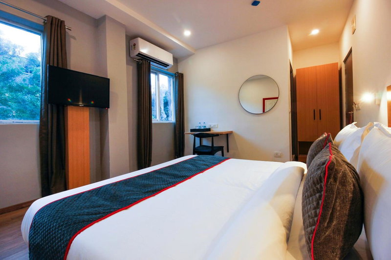 Super Townhouse RCC Elite, Hyderabad, India
