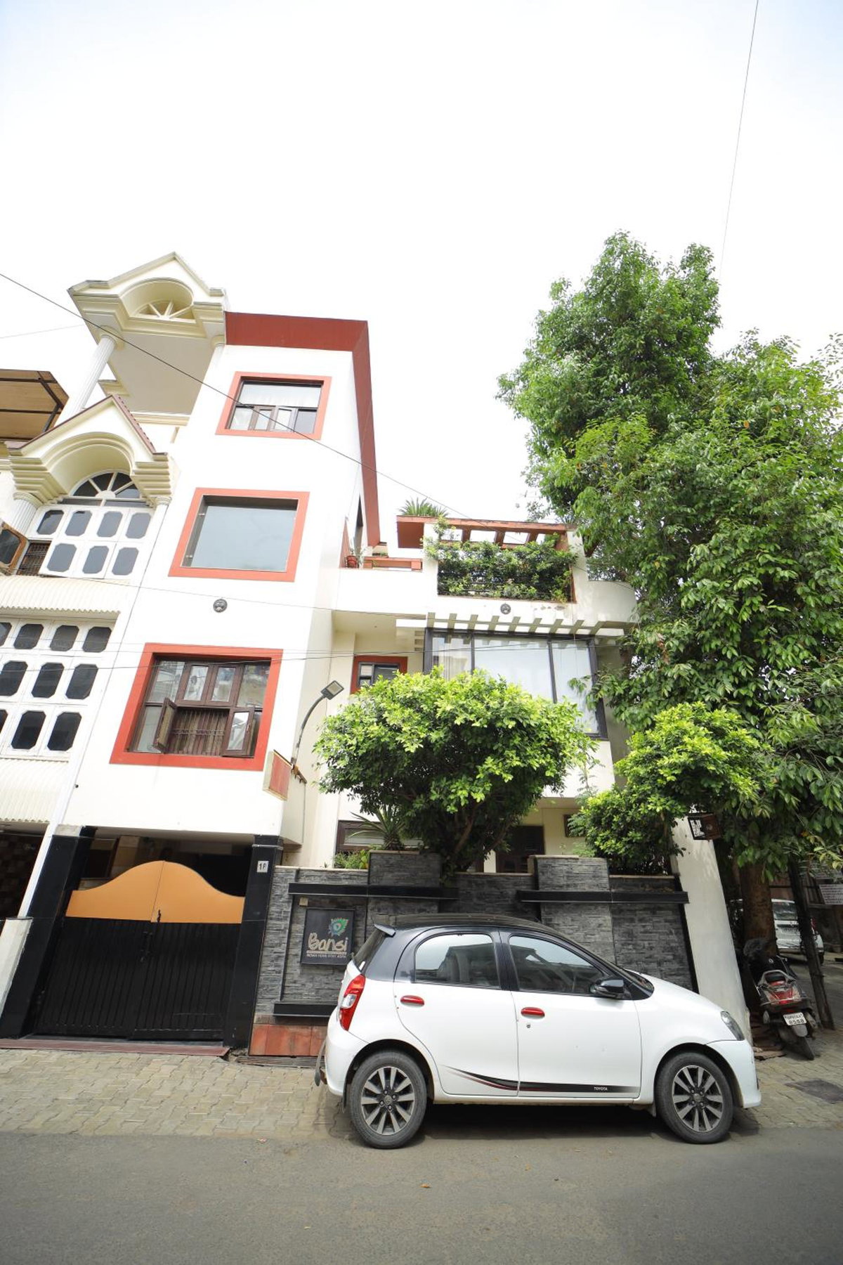 Bansi Home Stay, Индия