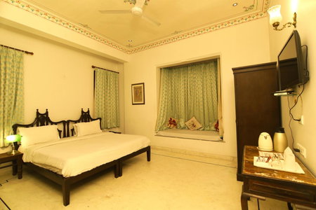 Hotel Boheda Palace - 1KM away from Lake Pichola, Udaipur, India