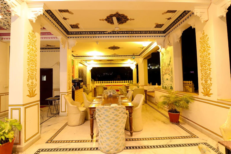 Hotel Boheda Palace - 1KM away from Lake Pichola, Udaipur, India