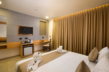 North Seven, Cochin, Индия