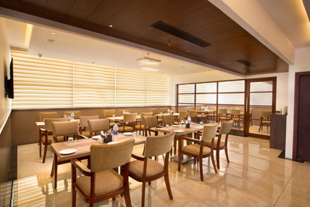 North Seven, Cochin, Индия