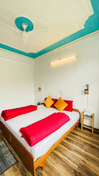 Mitra Mcleodganj, McLeod Ganj, Индия