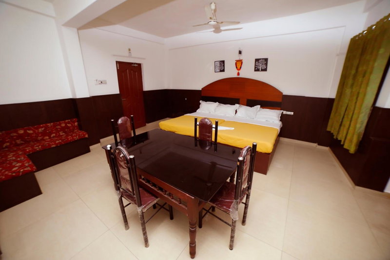 Kairali Tourist Home, Guruvāyūr, India