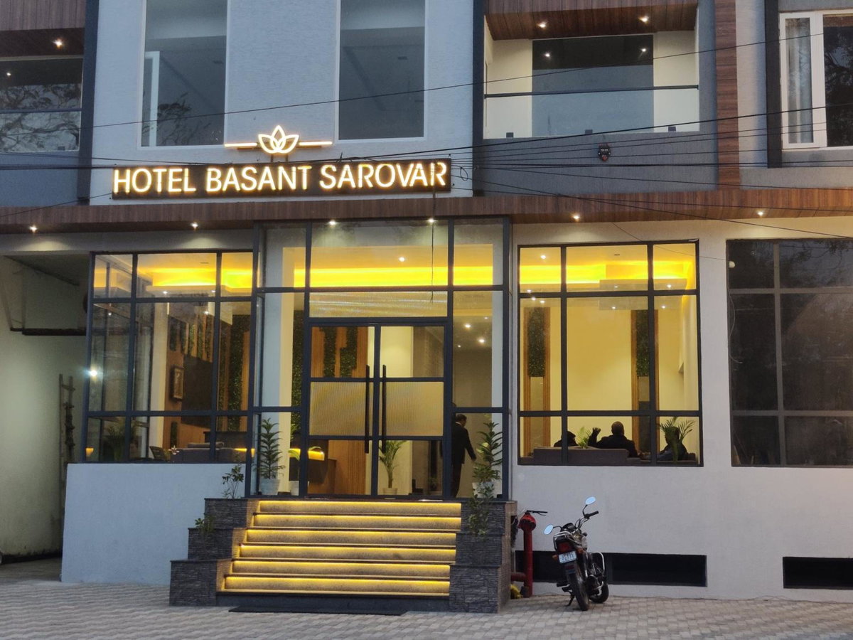 Hotel Basant Sarovar, India