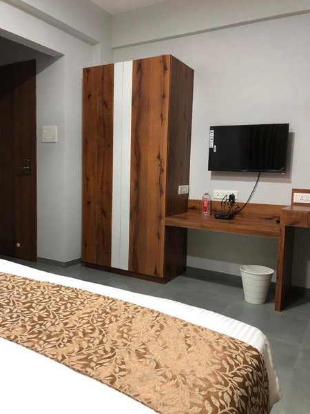 Auhtel Bhs, Pune, Индия