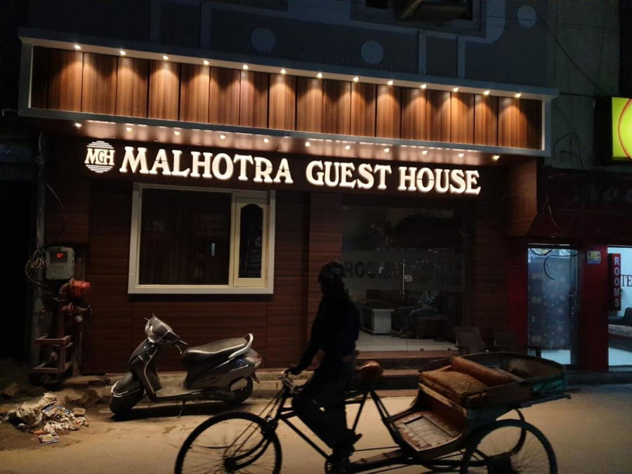 Hotel Malhotra inn 50 Meter from Golden Temple, Amritsar, India