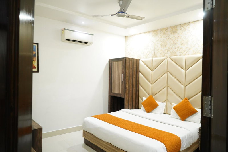 Hotel Malhotra inn 50 Meter from Golden Temple, Amritsar, India
