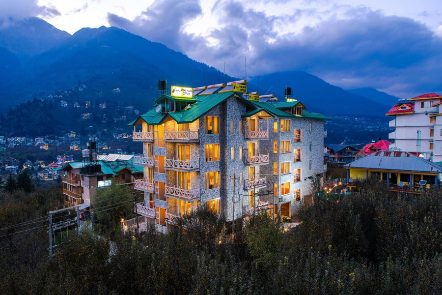 Tripli Hotels Stone House Cottage, Manāli, India