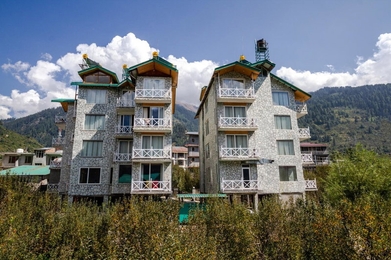 Tripli Hotels Stone House Cottage, Manāli, India