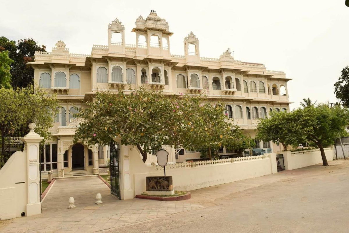 Rampratap Palace by Fateh Collection, Fateh Sagar Lake, Indien