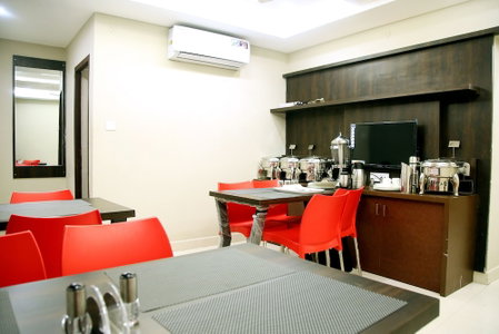 Grand Oliver, Chennai, Индия