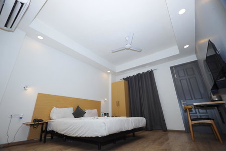 Hotel Wedlock sector 47, Gurgaon, India
