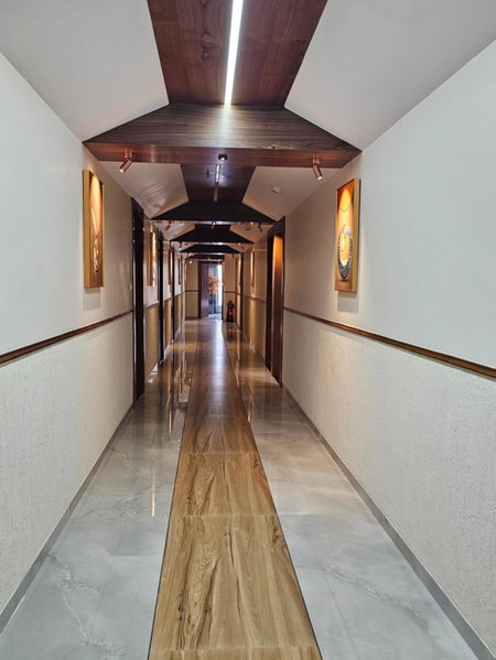 The Eiffel Hotel & Banquet, Gandhinagar, India