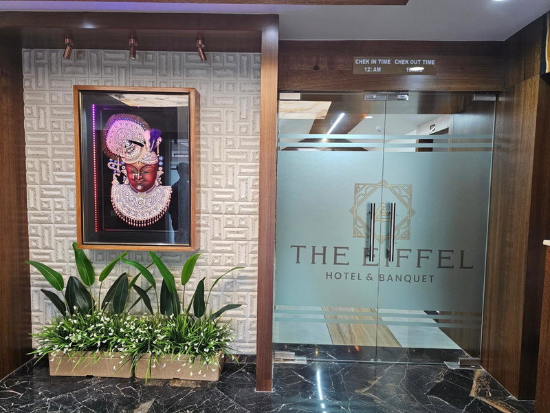 The Eiffel Hotel & Banquet, Gandhinagar, India