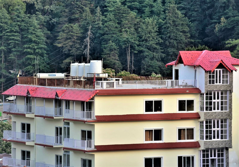 Hotel Vista Bhowali, Nainital - Vegetarian, Bhowāli, India