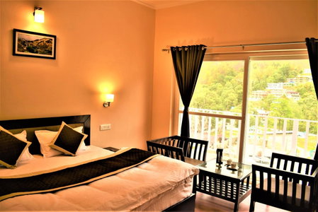 Hotel Vista Bhowali, Nainital - Vegetarian, Bhowāli, India