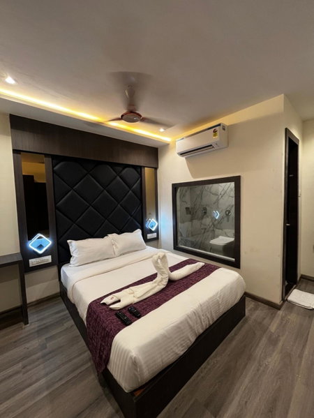 Hotel Classio Andheri - Near DN Nagar Metro Station, Mumbai, India