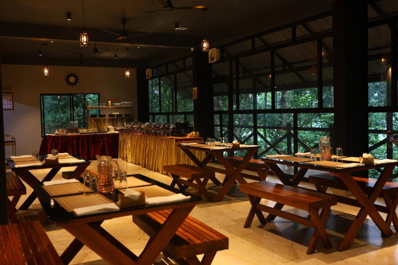 Vajra Ayurveda and Yoga Retreat, Cochin, India